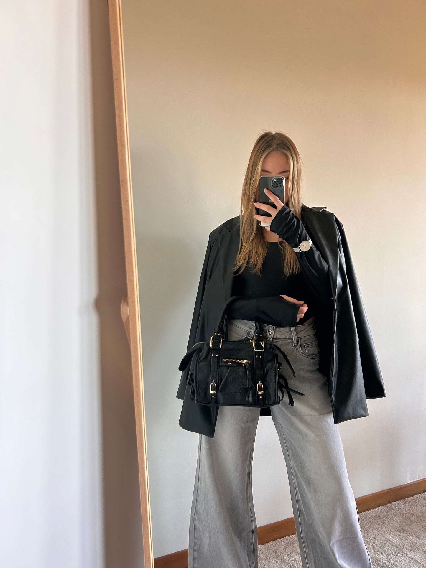 BORSA KIKI